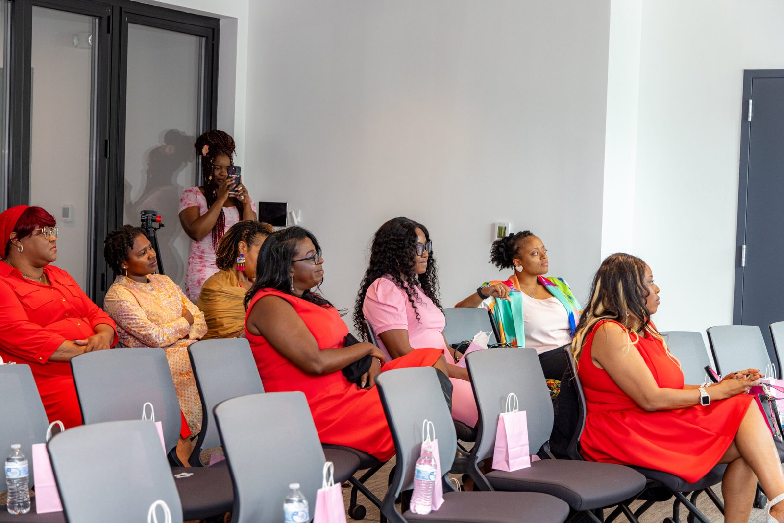 NOIRBYNOLAN-BELLESISTERS-80